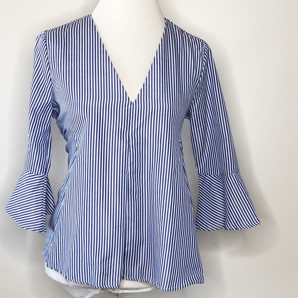 DO + BE Large Top Bell Sleeve Nautical Beachy Blue Stripe V Neck NEW! - Picture 1 of 9